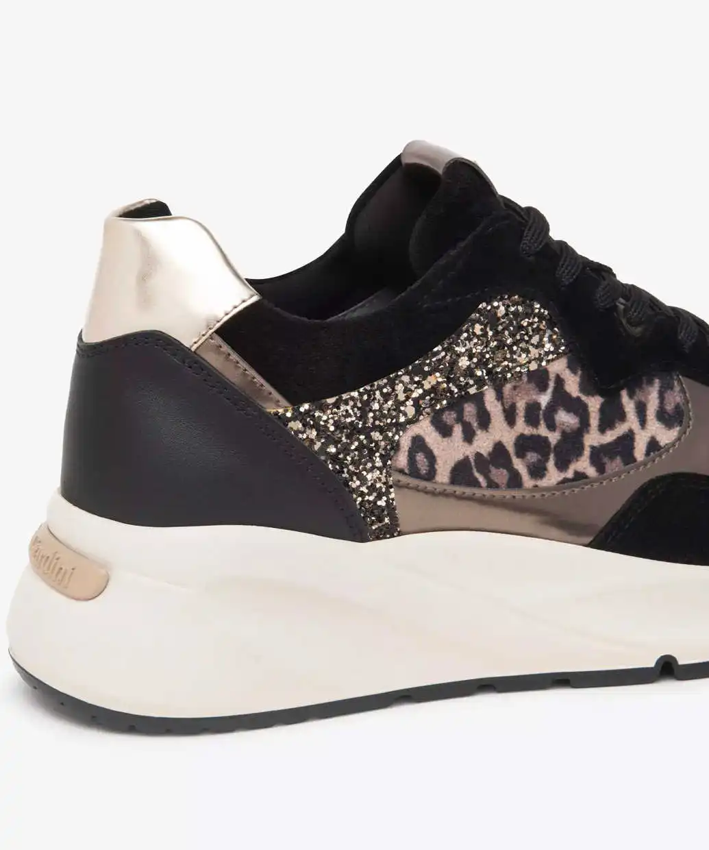 2 Volken Store produkt Schuhe 